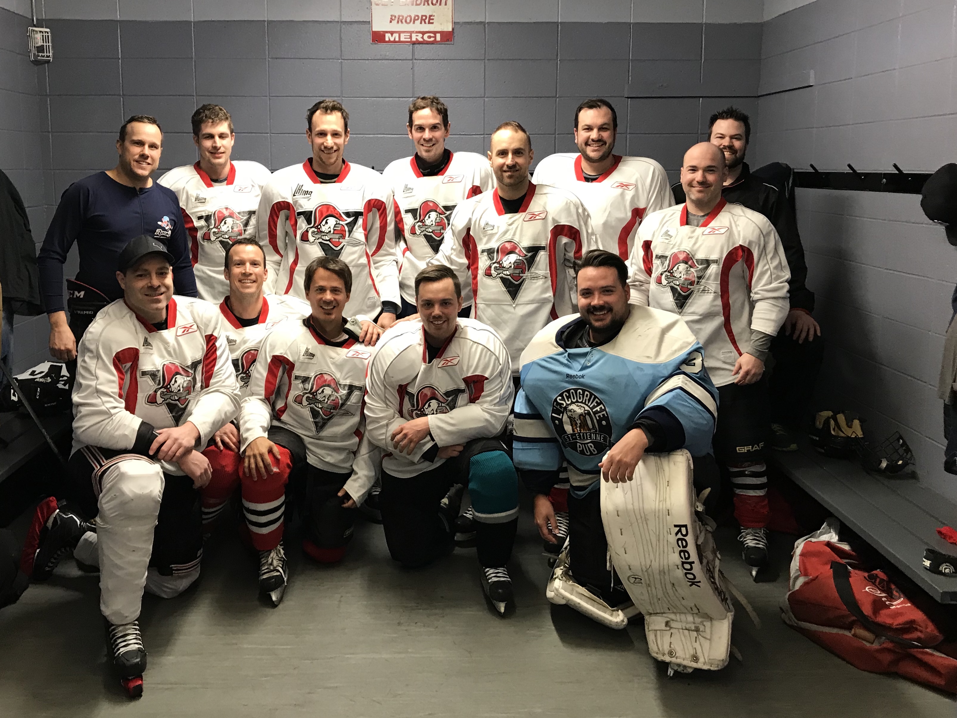 Photos 2018 – Tournoi De Hockey Du Mouvement Desjardins